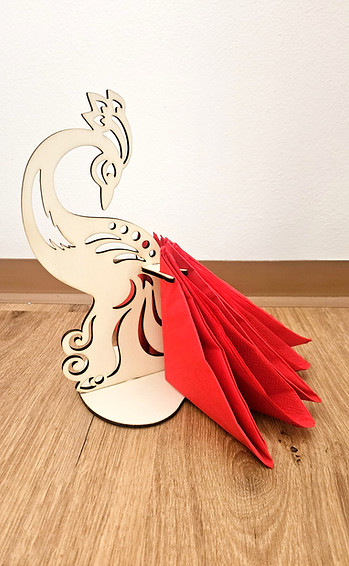 Serviettenhalter_Pfau.jpg