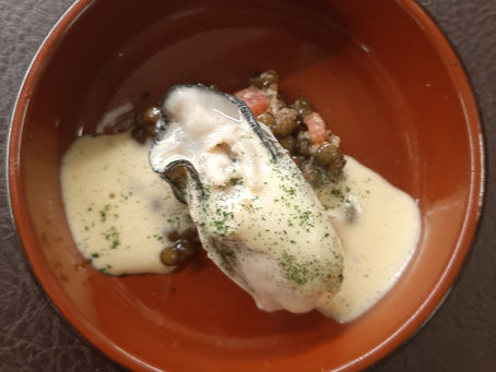 Gepocheerde oester- linzen- mousseline