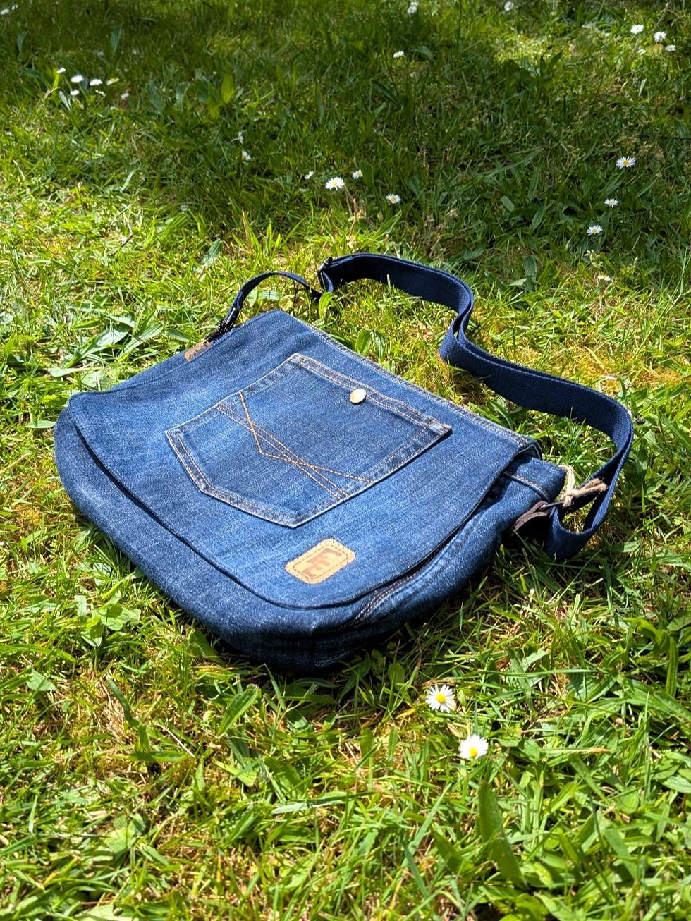 Thumbnail: Indigo Classic Satchel