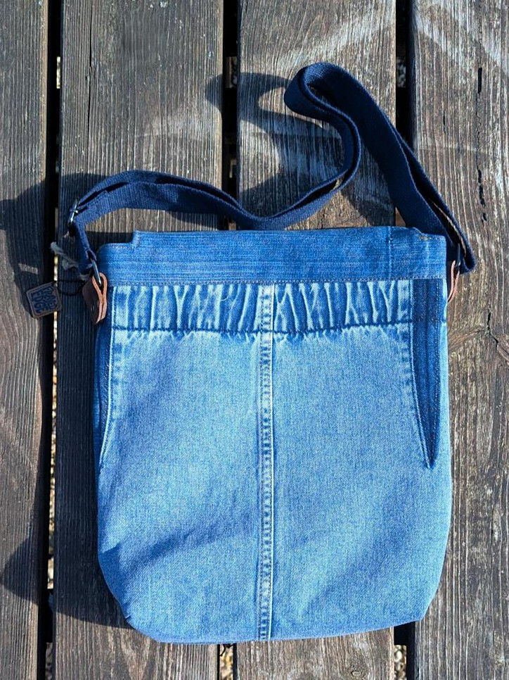 Thumbnail: Retro Portrait Satchel
