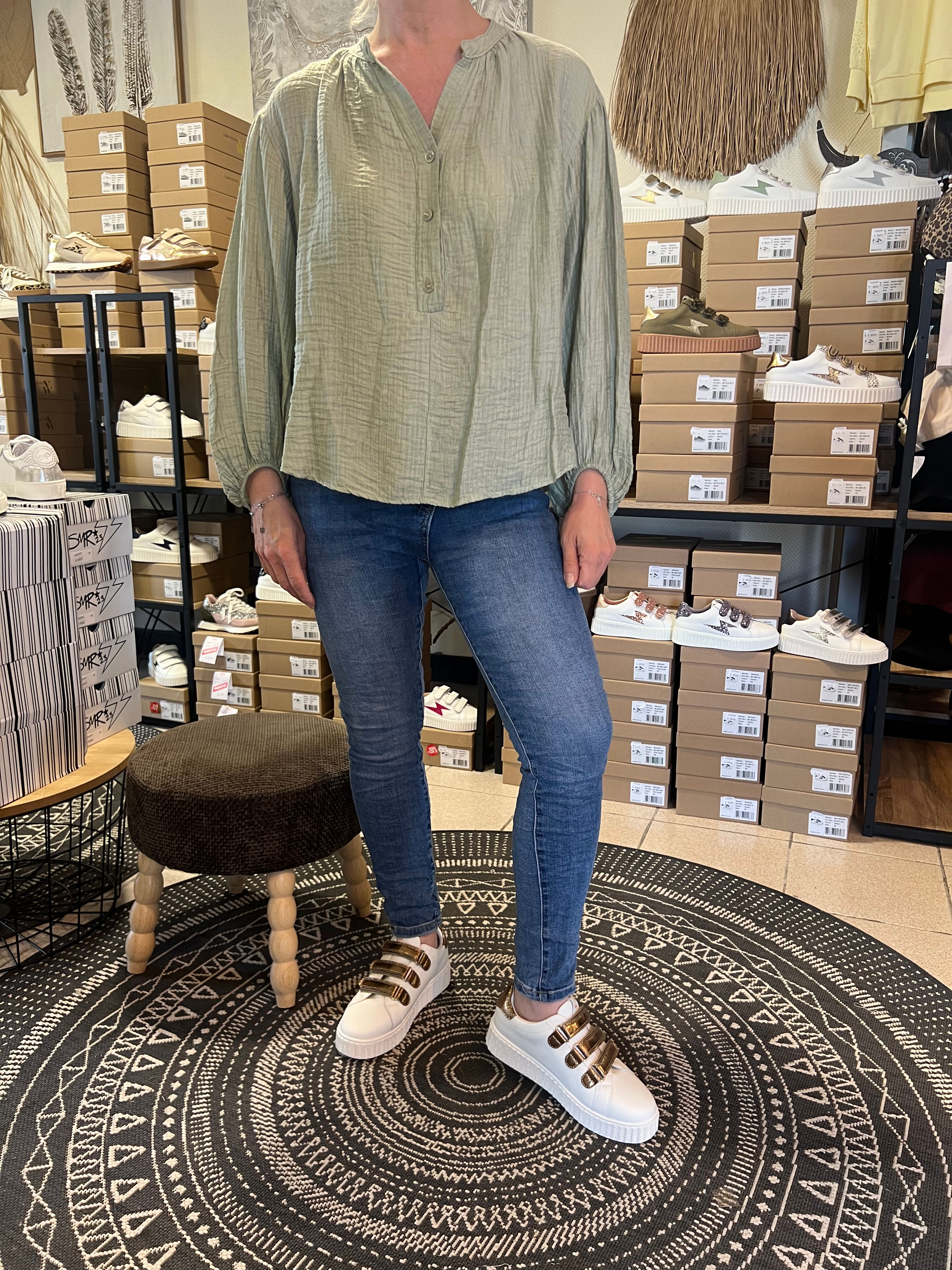 Blouse avec 3 boutons