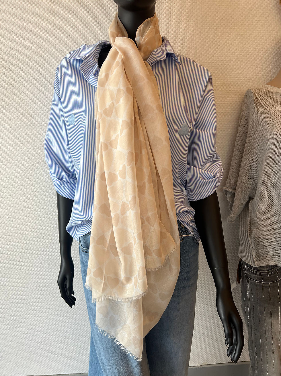 Miniature : Foulard avec cœurs 