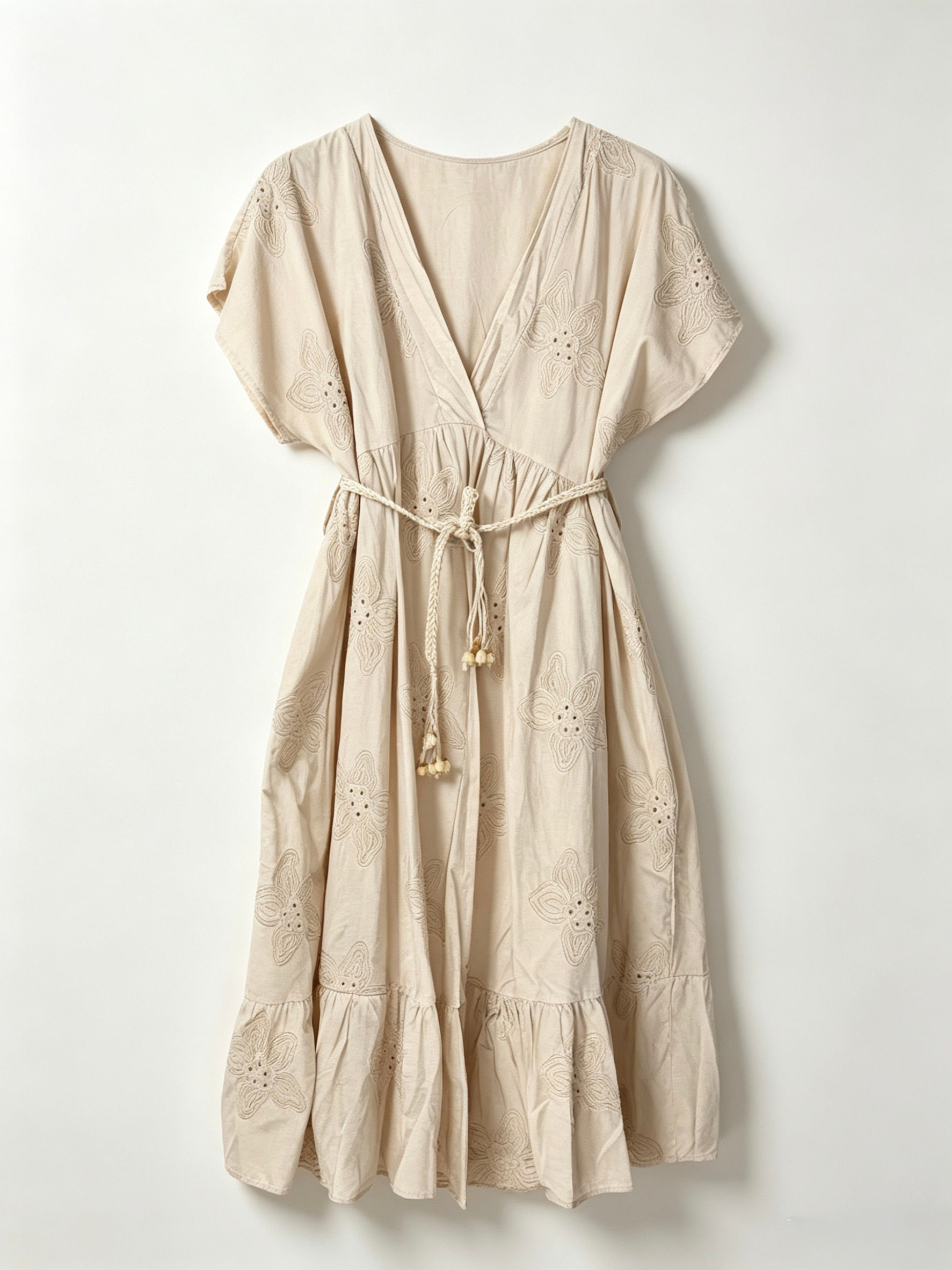 Robe avec motifs brodés Marie