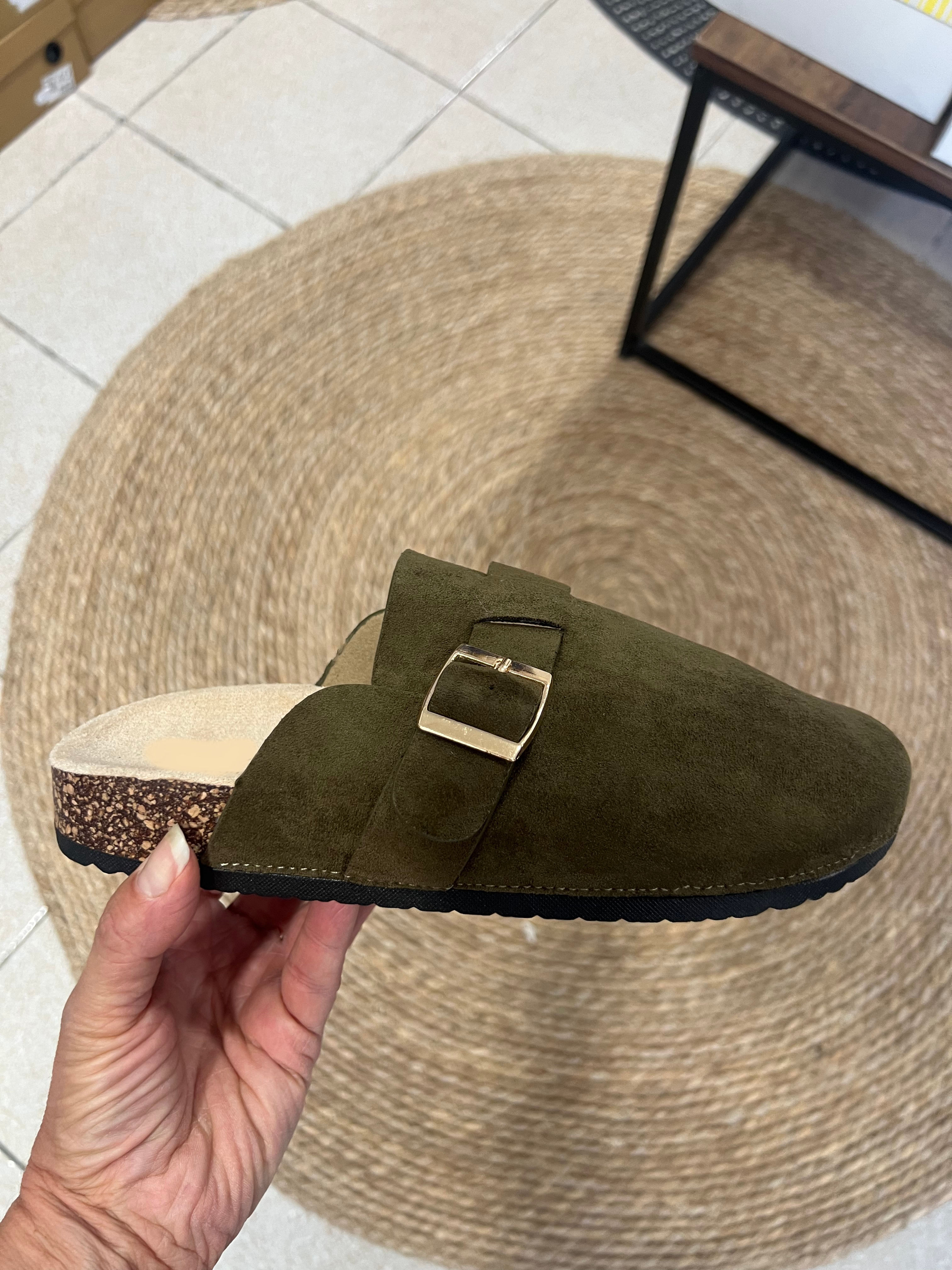 Mules kaki