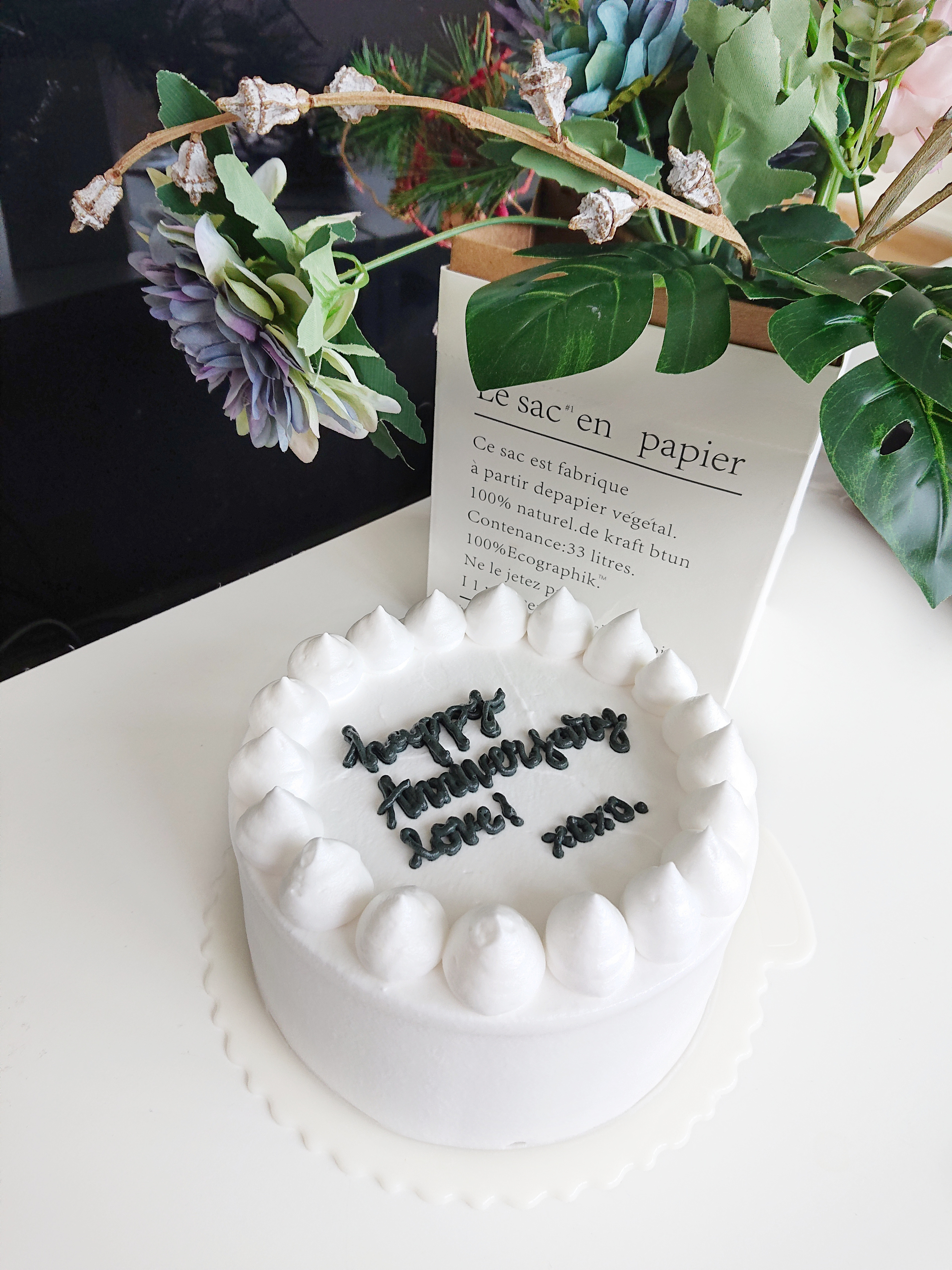 KOREAN LETTERING FRESH CREAM CAKE