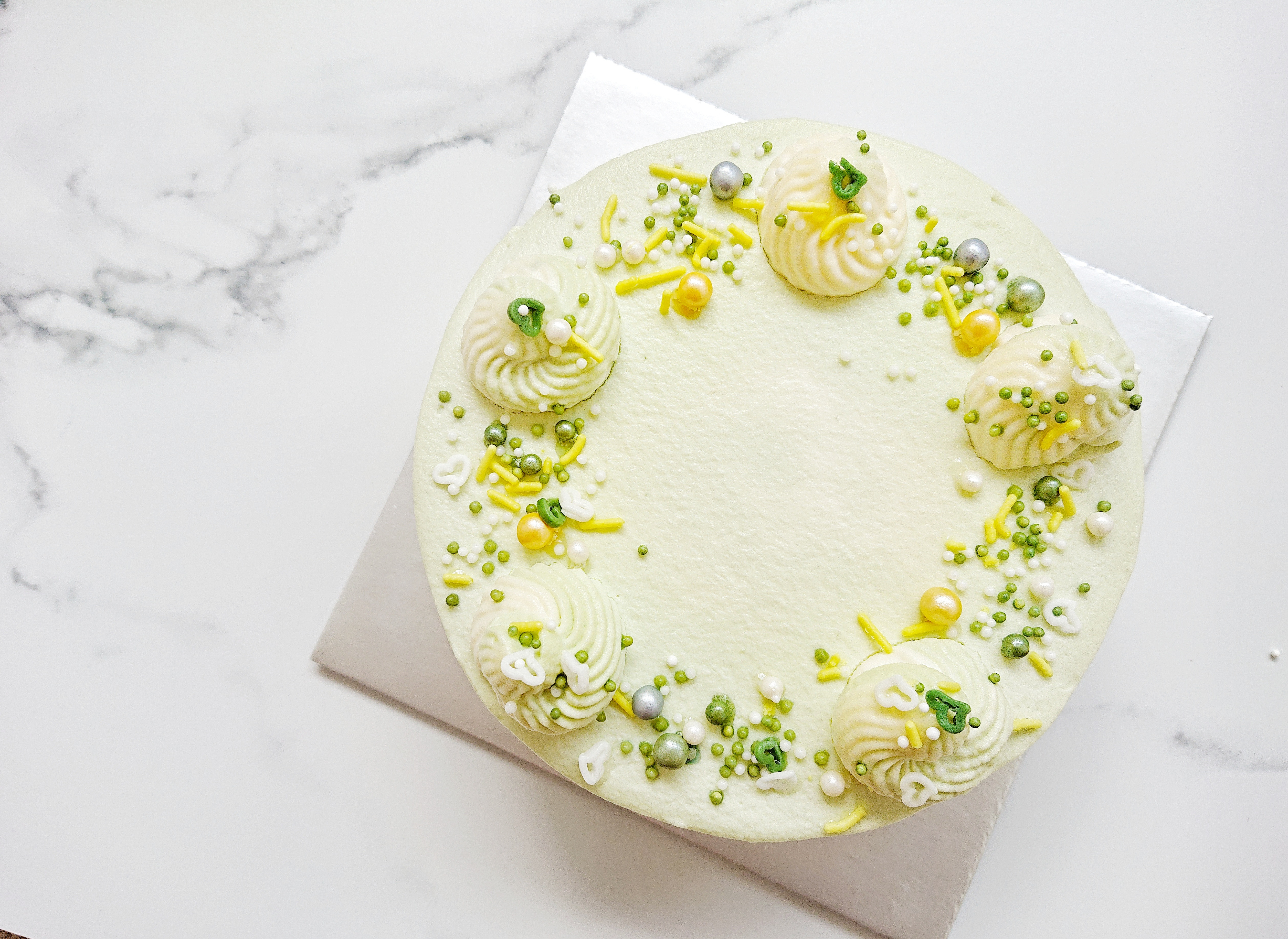 PANDAN COCONUT CAKE