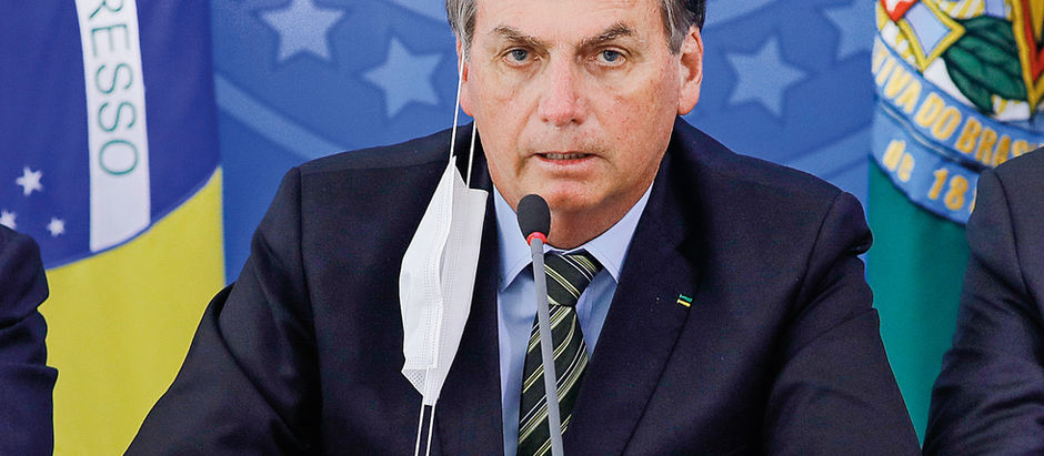 Um Brasil ajoelhado diante de seu inimigo