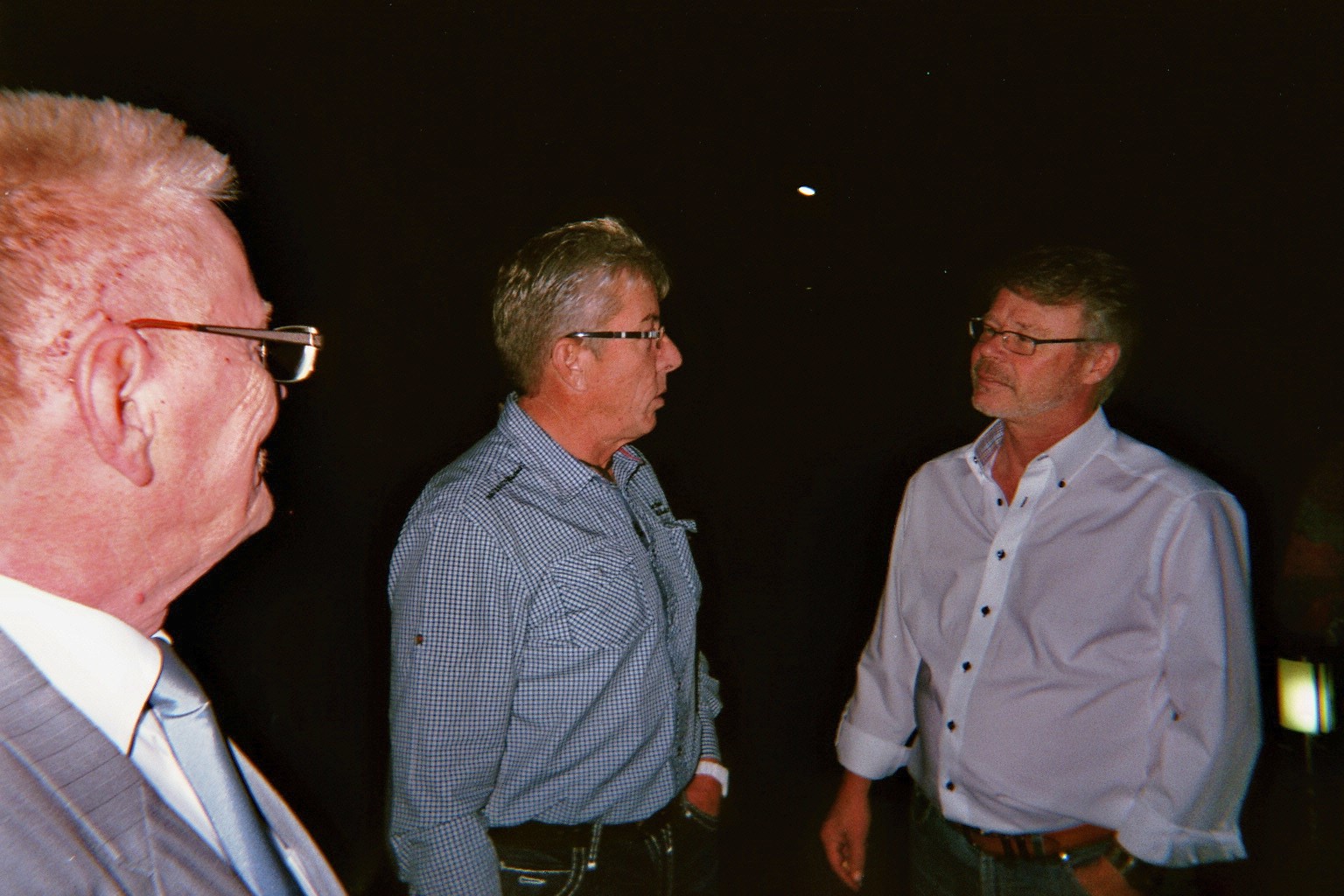 imm006_4.jpg