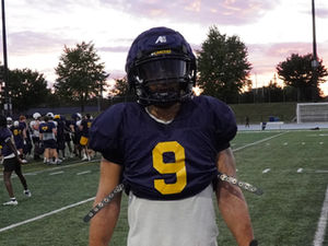 Alijah Metz: Between Two Worlds