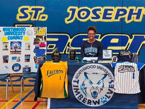 Hudson Commits to Timberwolves