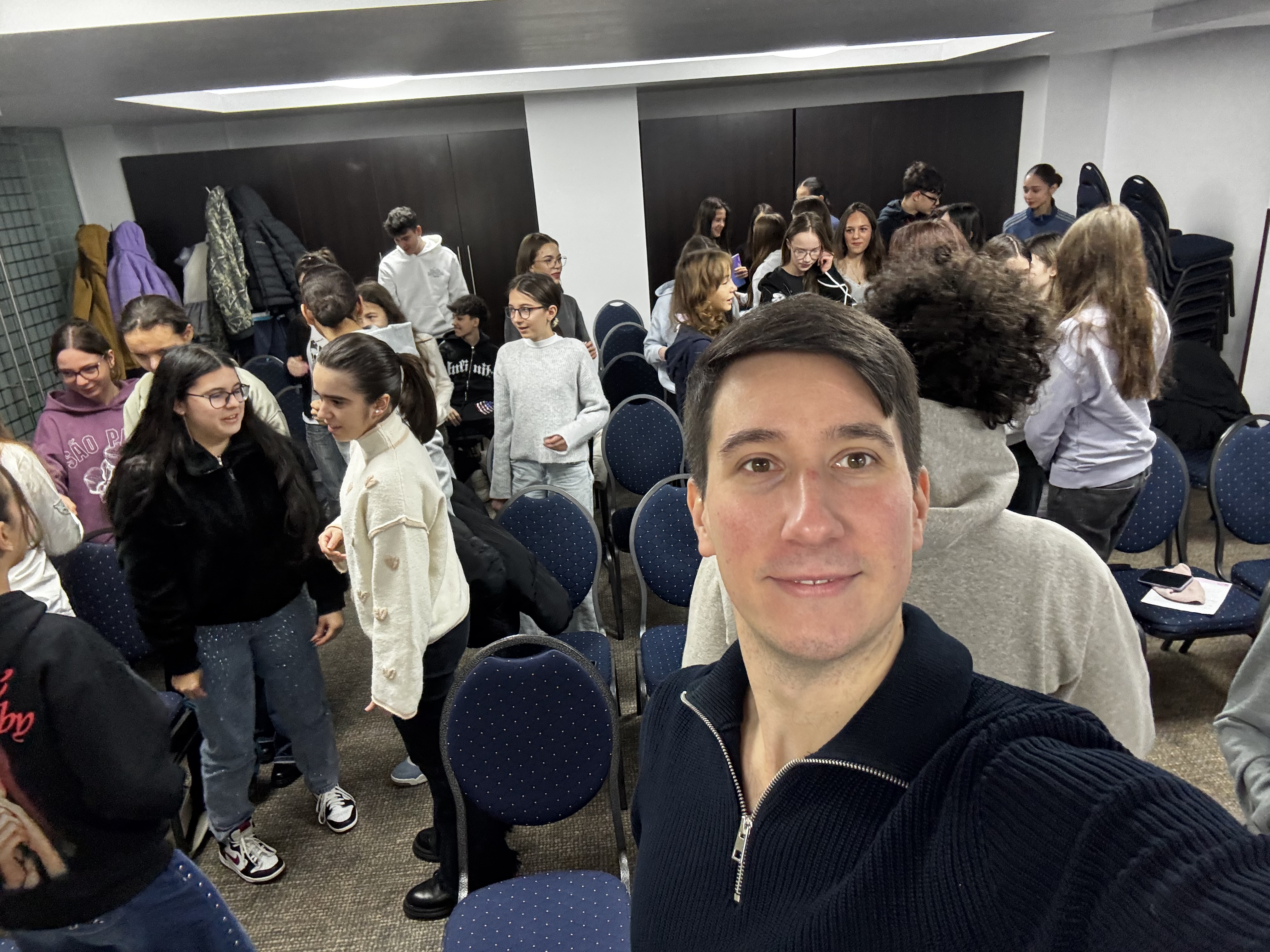 Activități Smart Life Education — înlocuiește cu portret Răzvan Cojocaru