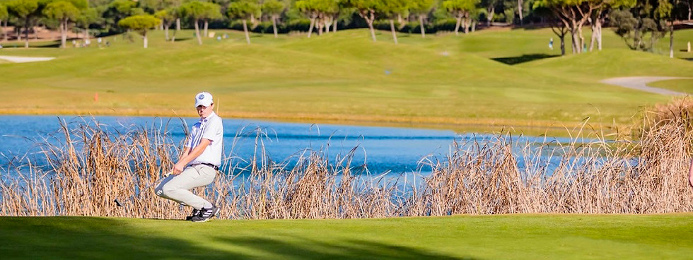 John Roesch spielt Golf
