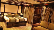 best hotels in maadi cairo , river boat cruise hotel , river boat cruise dinner cairo , hotels on the nile river in cairo , best hotels in cairo