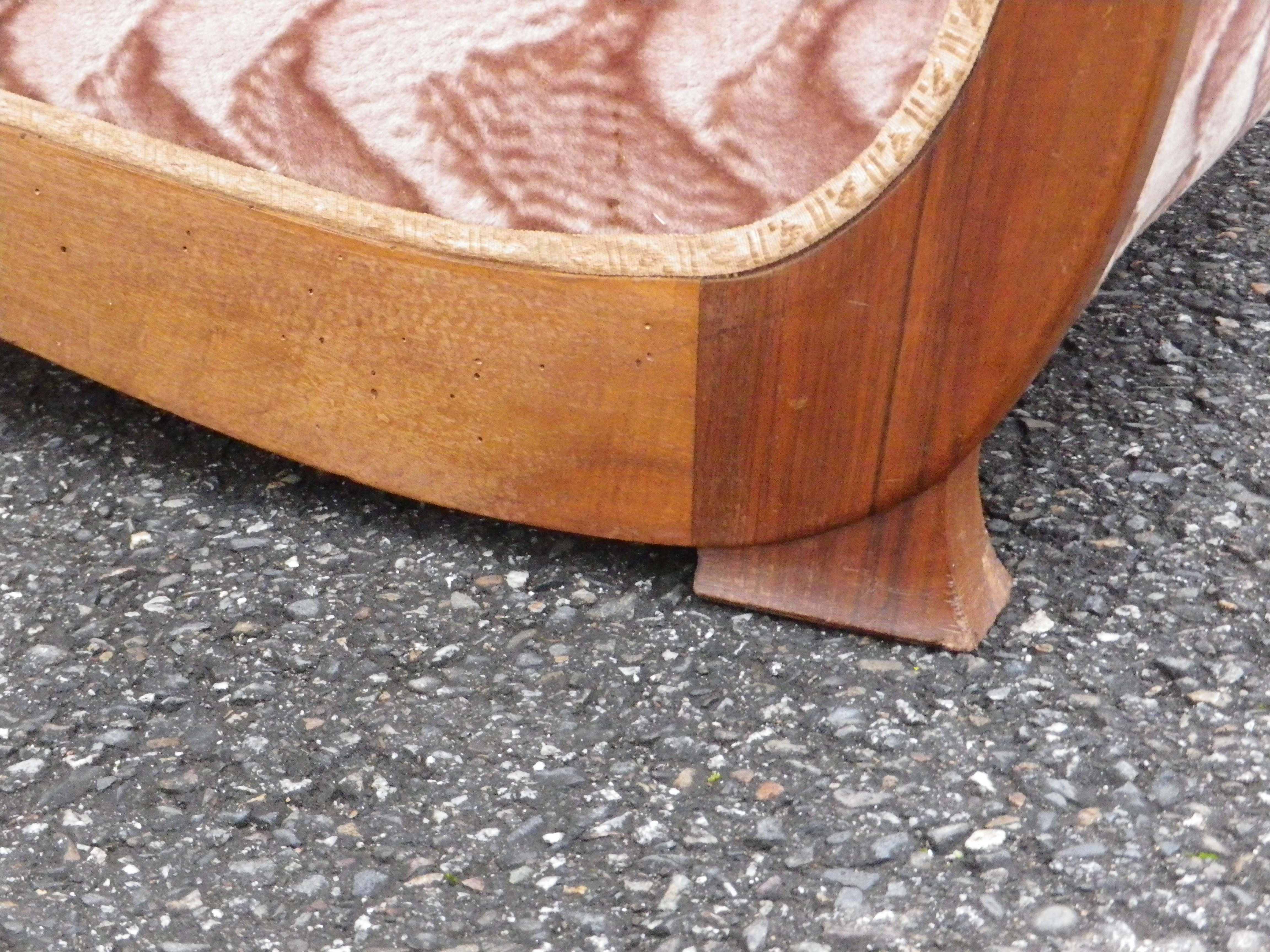 Détail des pieds arrières