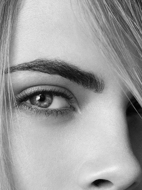 Quiero las cejas de Cara Deleving.