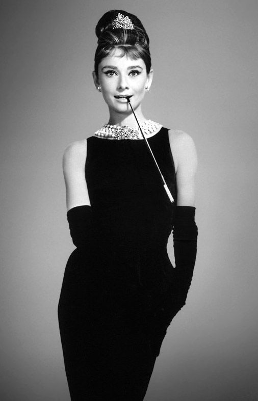 LITTLE-BLACK-DRESS-COCO-AUDREY-HEPBURN