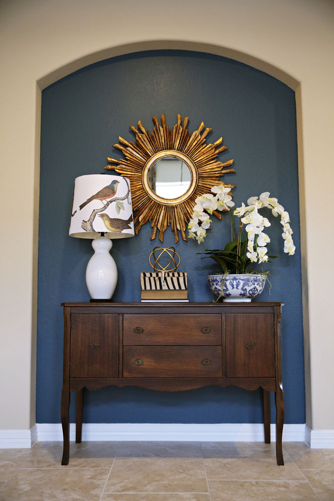 How To Decorate Wall Niches