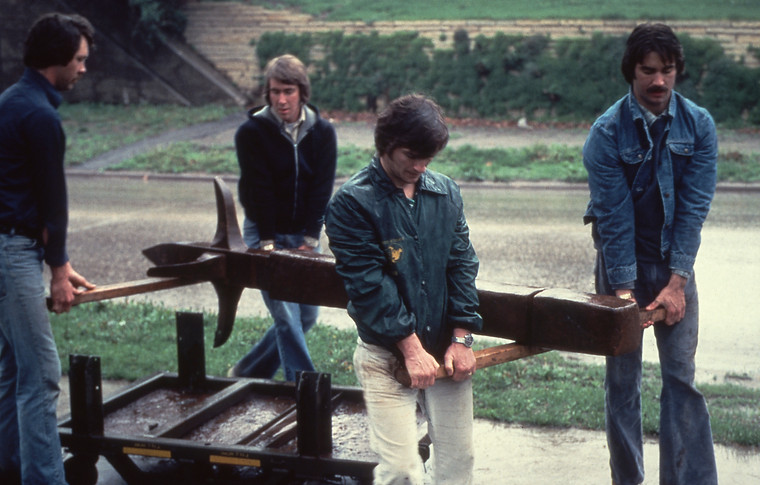 5B Post carriers cast iron.jpg