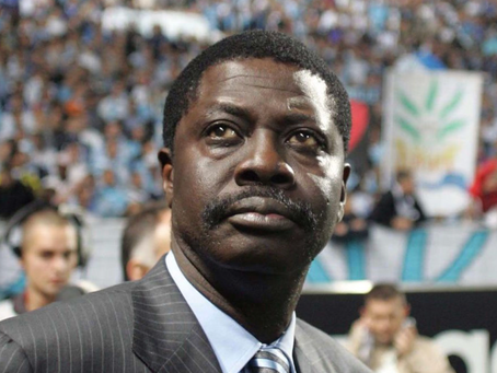 Pape Diouf, l'inoubliable agent de joueurs et président de l'OM, Parrain d'Étoile Lusitana