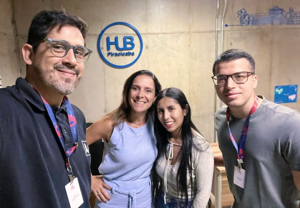Na foto, em sequência, Pedro Chamochumbi, Thais Fornicola Neves, Stefanie de Faria Monje e Leonardo Polizel Martins