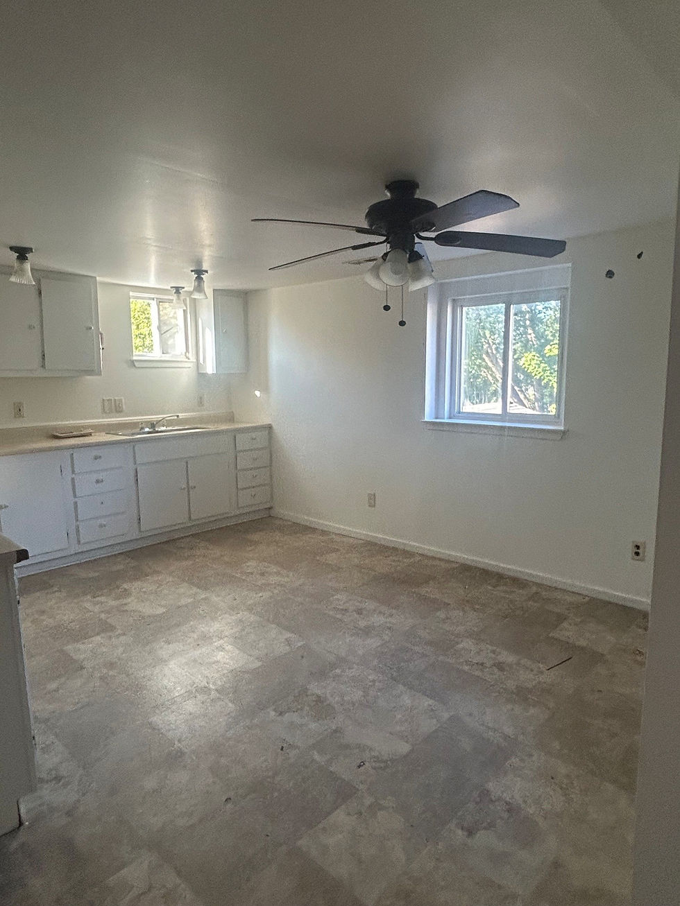 KITCHEN 2.jpg