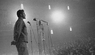 Che addressing Latin American youth conference
