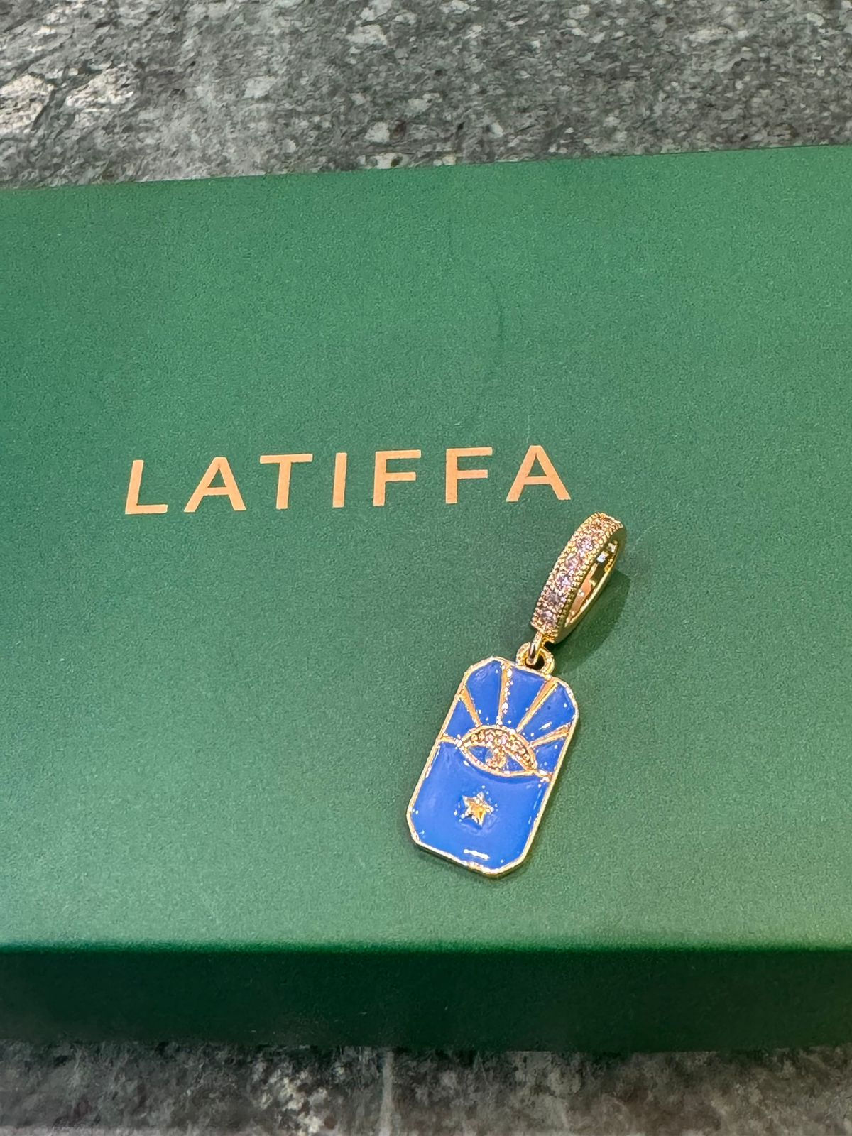 Pingente Olho Grego Resinado Dourado