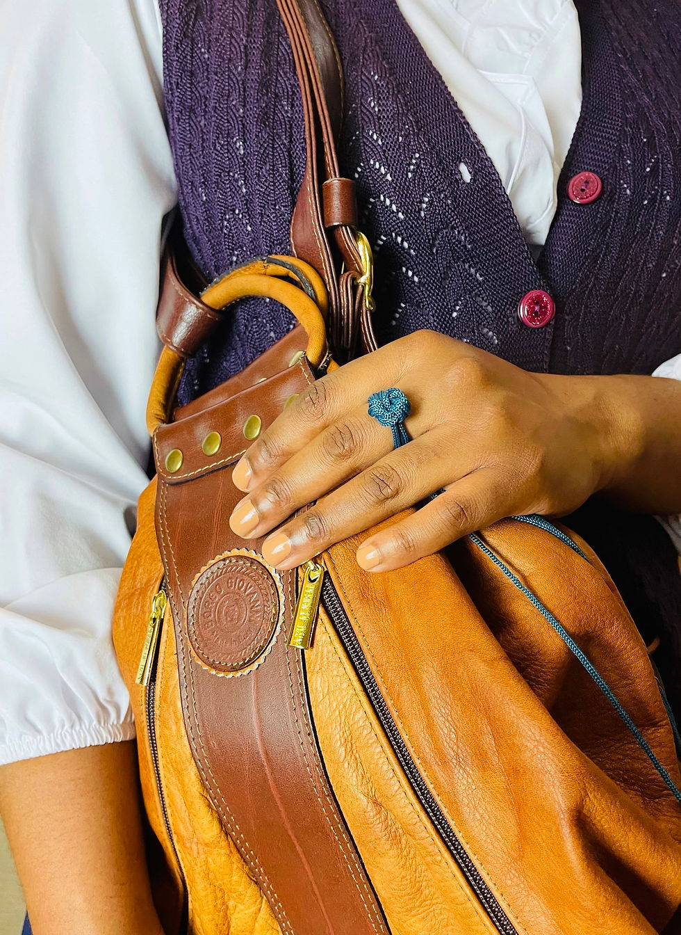 Miniature : Bague c’est une femme singulière et bénie de Dieu ..