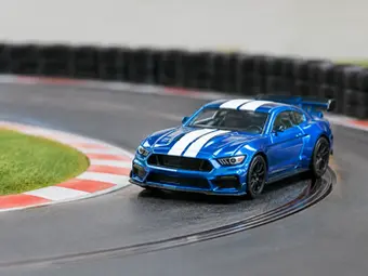 Top Cornering Tips for Diecast Race Builds