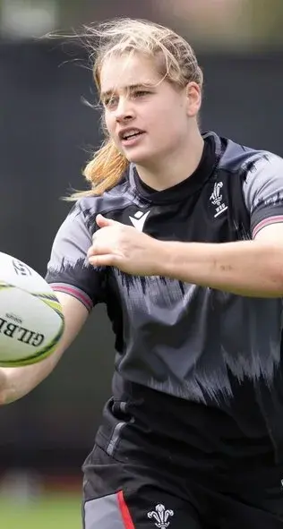 Sports-psycholigist-operating-out-of-cheltenham-clinic-playing-for-wales-rugby