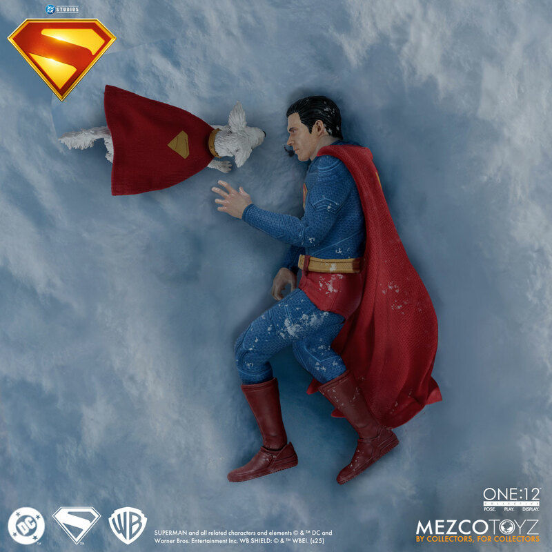 Thumbnail: Mezco One:12 Superman (2025)