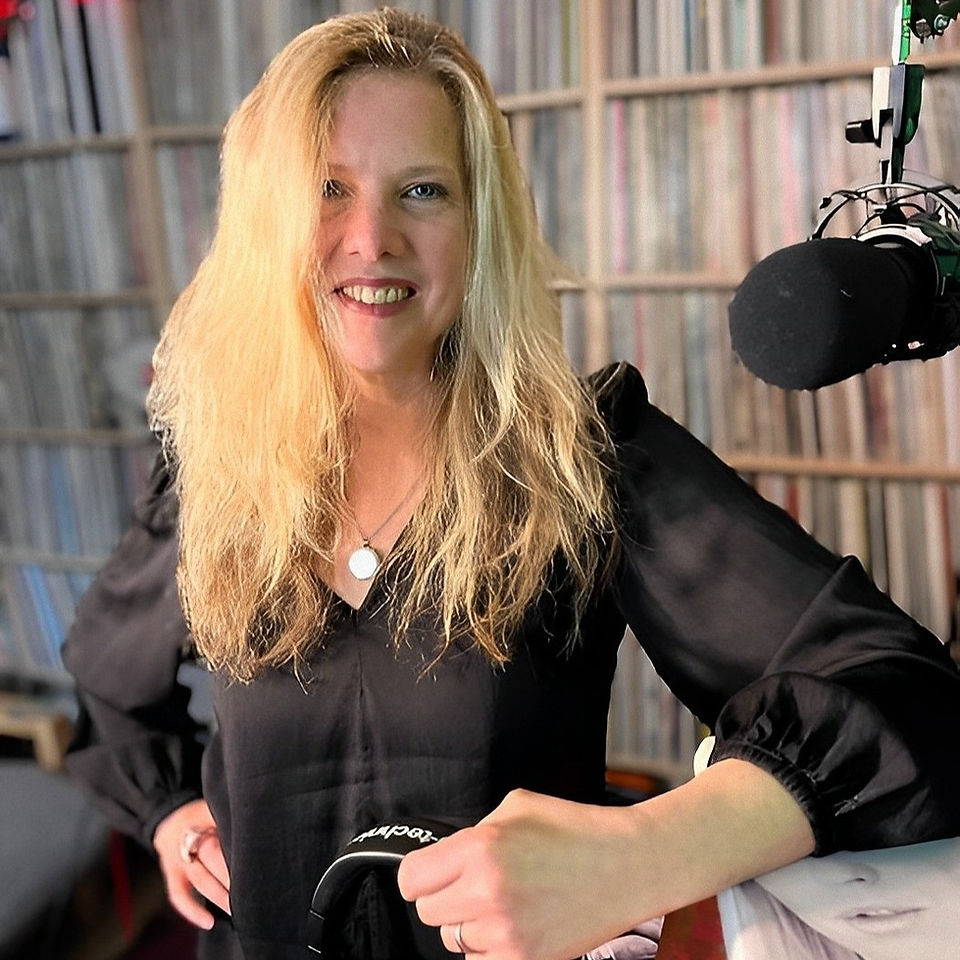 Colleen'  Cosmo' Murphy broadcast the 123rd episode of Balearic Breakfast on her Mixcloud and Twitch TV socials on February 28th 2023.