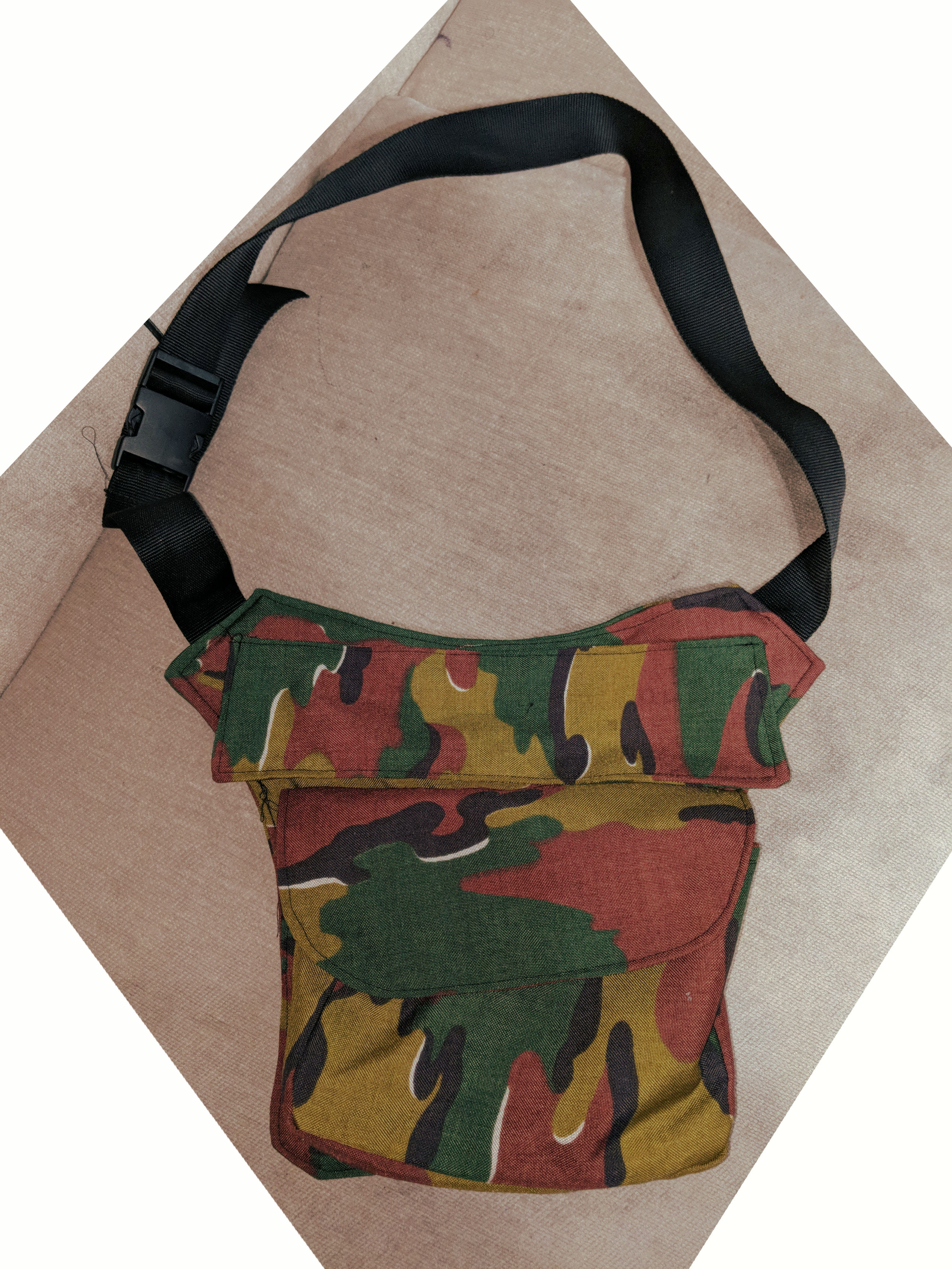 Hip or shoulder regulable bag
