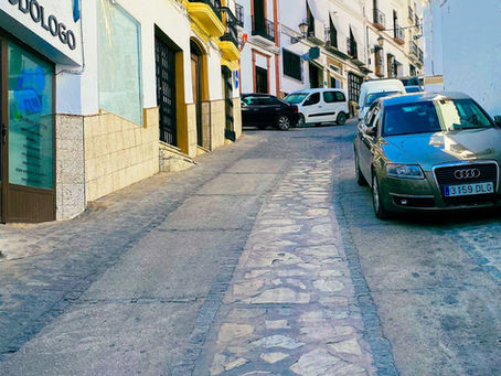 How to Travel Solo and Meet New People: A Friendly Guide for Introverts 🧘♀️🌍