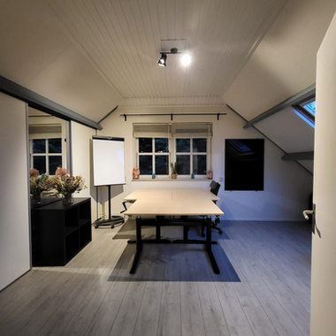 Mankind organisatie Garden of Growth in Honselersdijk is de holistische community voor lokale ruimtehuur en activiteiten.