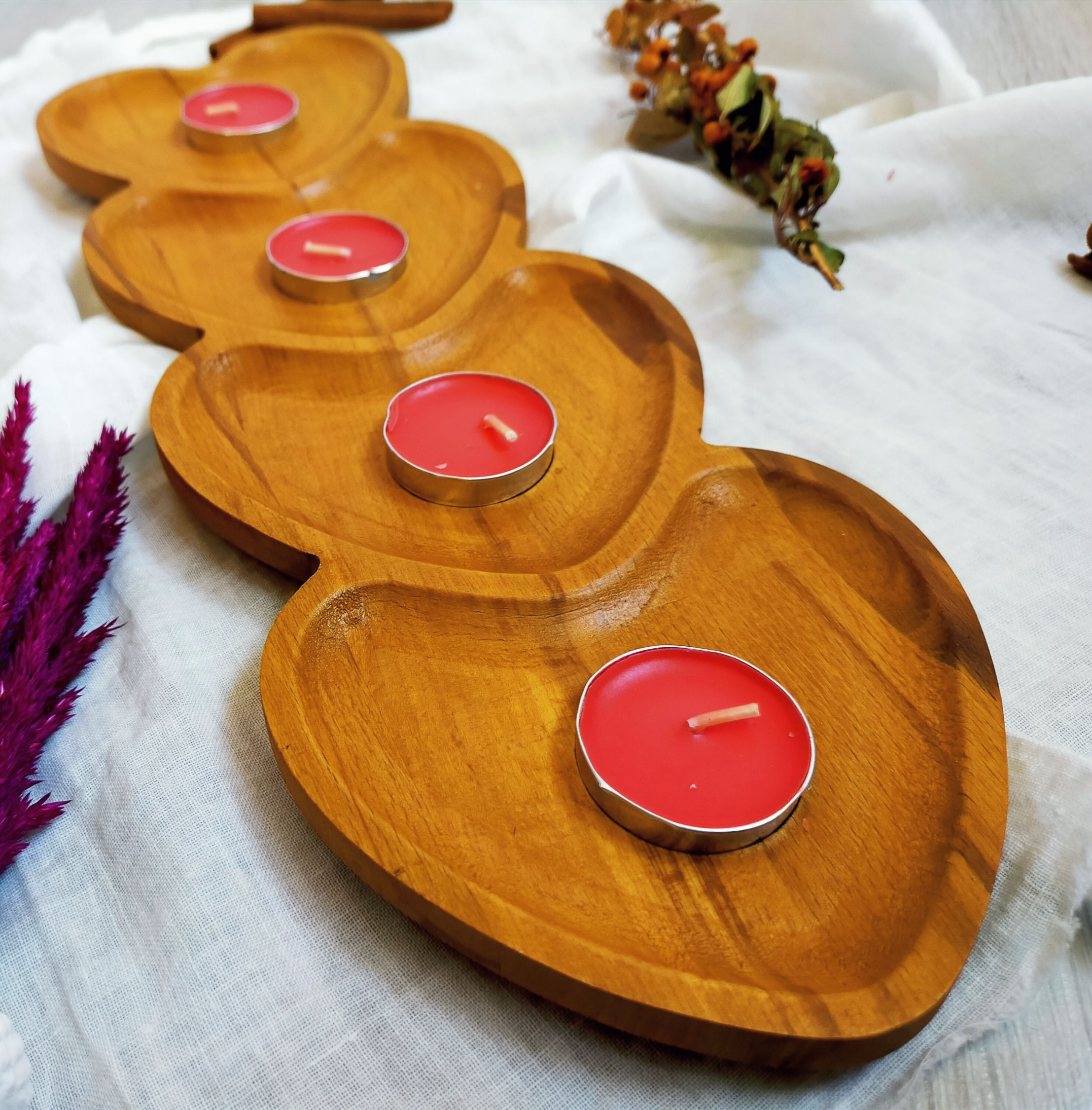 Ahşap Kalpli Mumluk