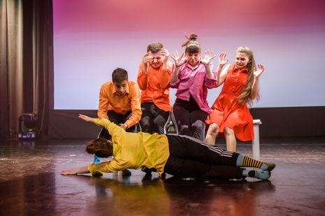 1.cast_skke_36.jpg