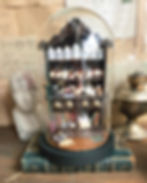 Thumbnail: Diorama Cabinet d'apothicaire miniature sous cloche en verre