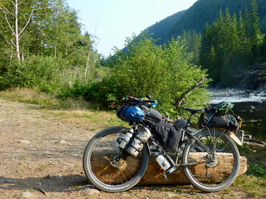 Morning break along Wolf Lake