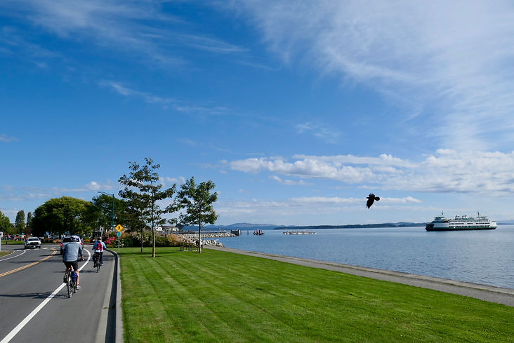Lochside Regional Cycling Trail | Victoria to Swartz Bay Ferry Terminal | cycle touring south Vancouver Island