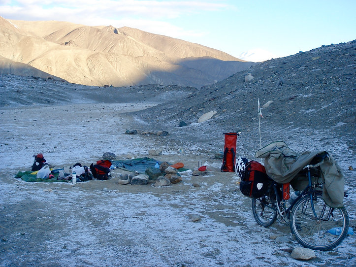Cold camping along Pamir Highway | cycle touring & staying warm | cycle touring Tajikistan