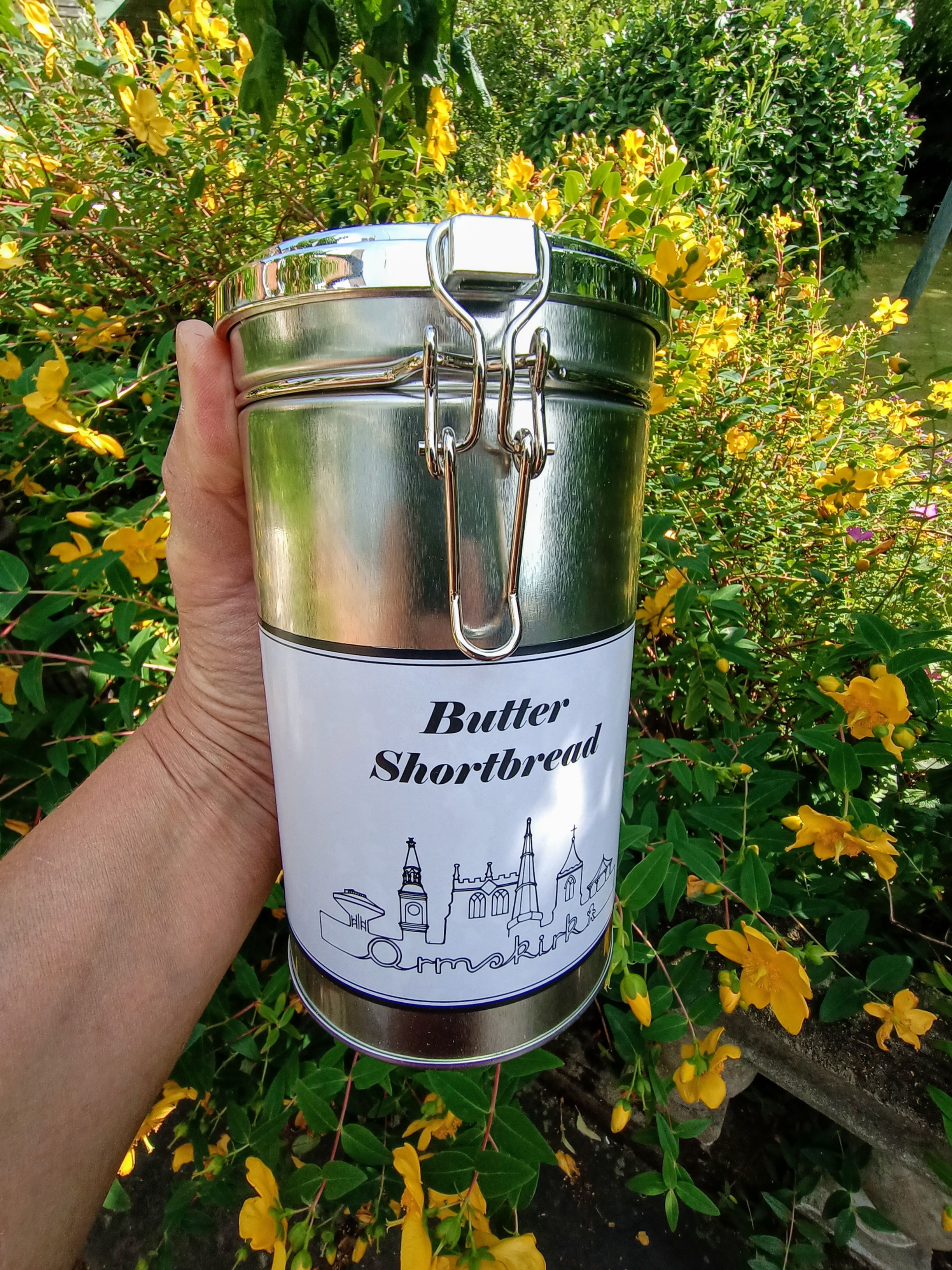 Butter Shortbread In Clamp Lid Tin