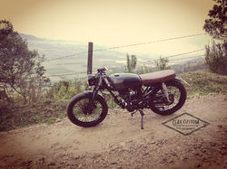 CLAV-CUSTOM Retro Garage