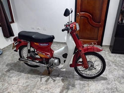 HONDA C90 BIG RED 11