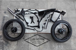 CLAV-CUSTOM Retro Garage
