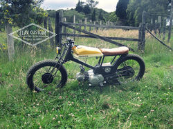 HONDA C90 HORNET 12