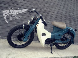 CLAV-CUSTOM Retro Garage