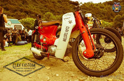 CLAV-CUSTOM Retro Garage