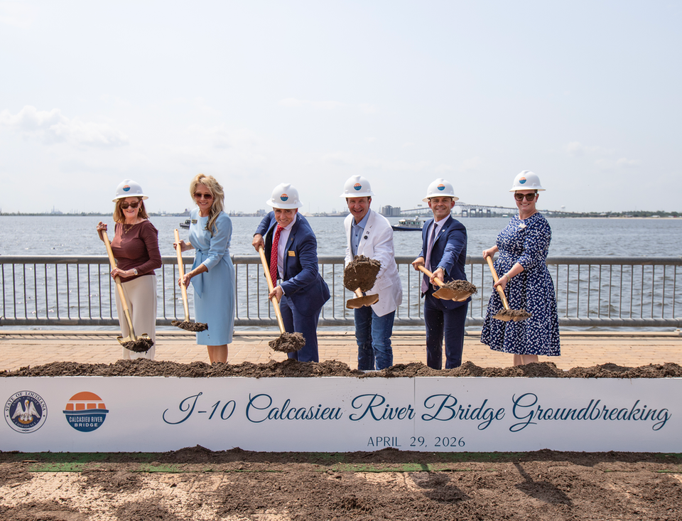 Photo of I-10 Calcasieu groundbreaking event - shovels