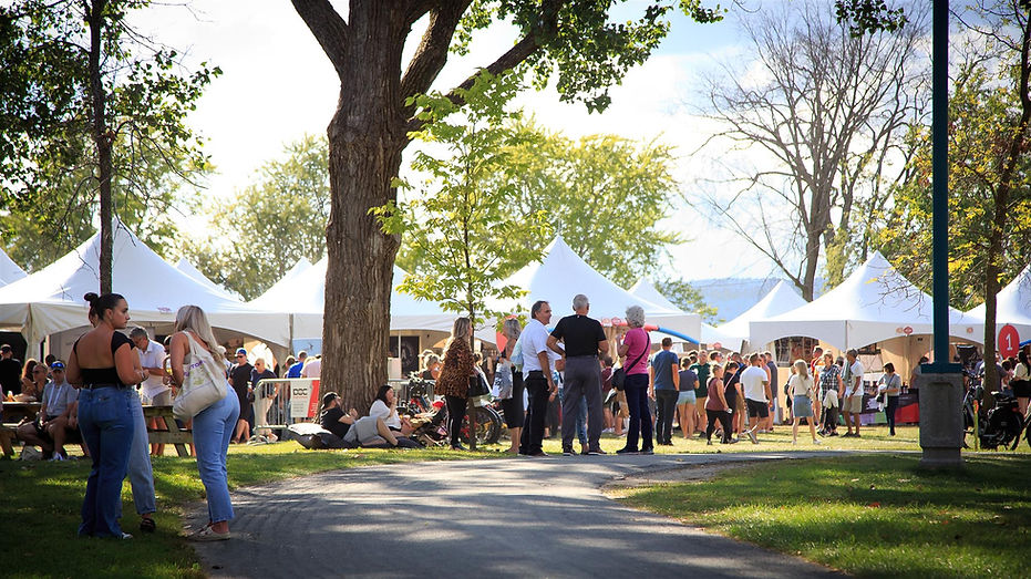 Foule IMG_0456 (Custom) .jpg